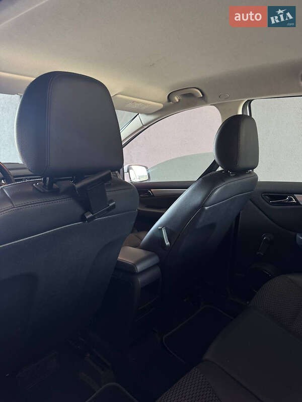 Хэтчбек Mercedes-Benz B-Class 2009 в Чернигове фото 9 Хэтчбек Mercedes-Benz B-Class 2009 в Чернигове