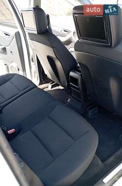 Хэтчбек Mercedes-Benz B-Class 2010 в 