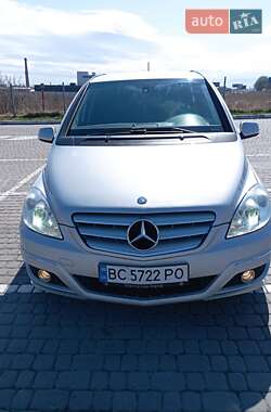 Хэтчбек Mercedes-Benz B-Class 2010 в 