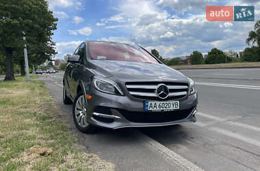 Хэтчбек Mercedes-Benz B-Class 2016 в Киеве