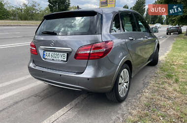 Хэтчбек Mercedes-Benz B-Class 2016 в 