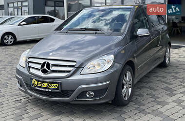 Хетчбек Mercedes-Benz B-Class 2010 в 