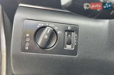 Хетчбек Mercedes-Benz B-Class 2010 в 