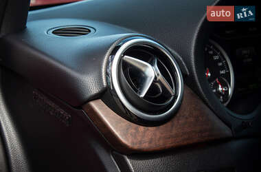 Хэтчбек Mercedes-Benz B-Class 2016 в 