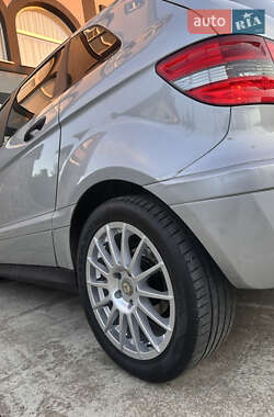 Хетчбек Mercedes-Benz B-Class 2006 в 