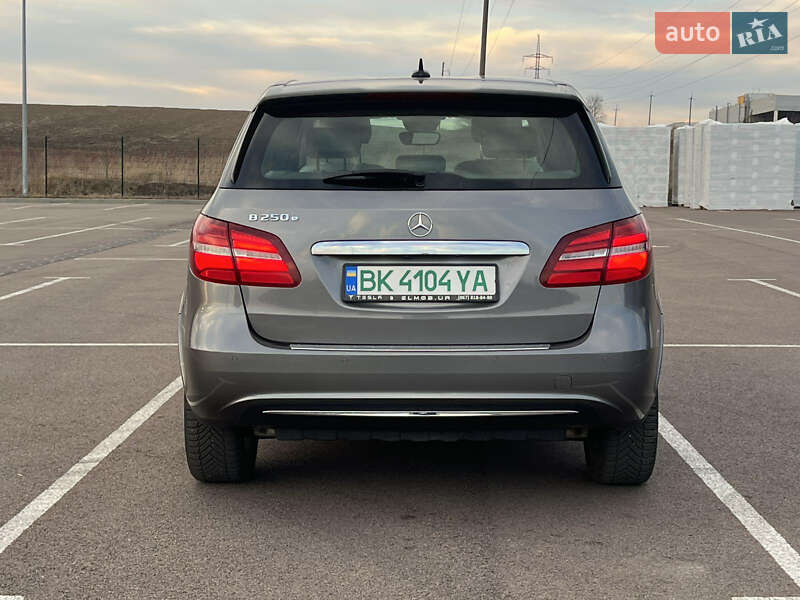 Хетчбек Mercedes-Benz B-Class 2017 в Рівному