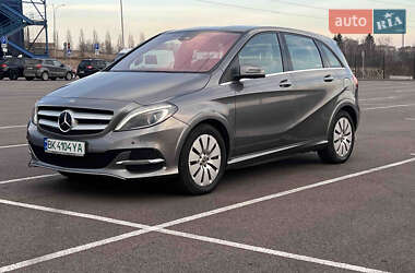 Хетчбек Mercedes-Benz B-Class 2017 в 