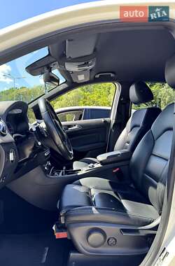 Хэтчбек Mercedes-Benz B-Class 2015 в 