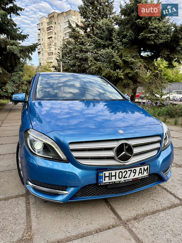 Хэтчбек Mercedes-Benz B-Class 2013 в Одессе