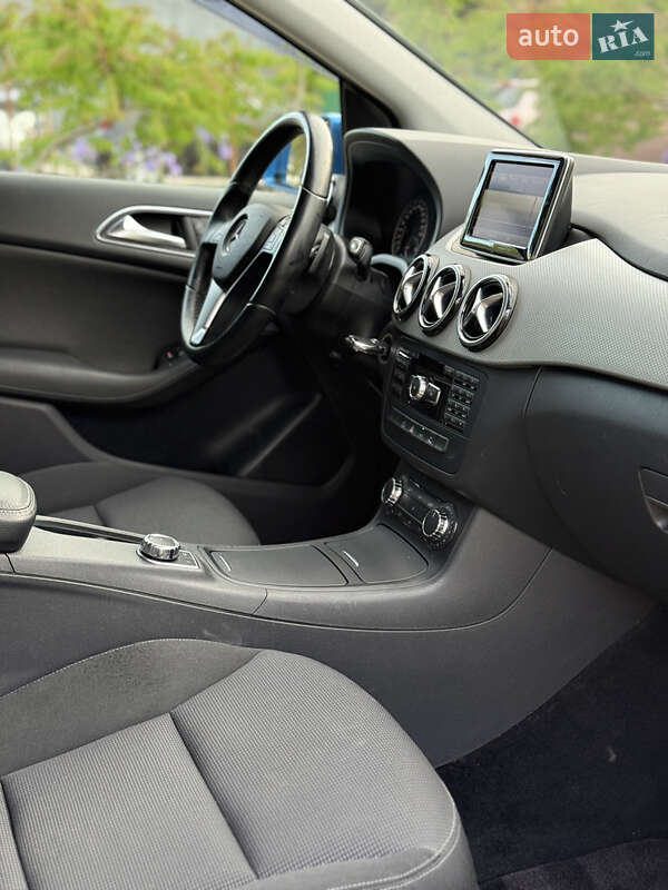 Хэтчбек Mercedes-Benz B-Class 2013 в Одессе