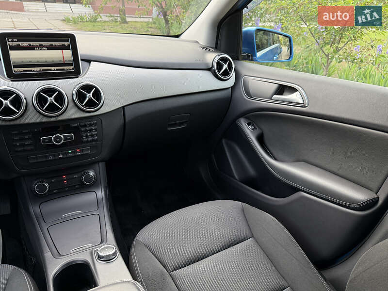 Хэтчбек Mercedes-Benz B-Class 2013 в Одессе