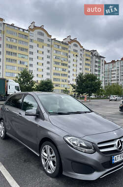 Хэтчбек Mercedes-Benz B-Class 2015 в 