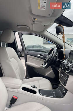 Хэтчбек Mercedes-Benz B-Class 2015 в 