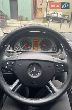 Хэтчбек Mercedes-Benz B-Class 2009 в 