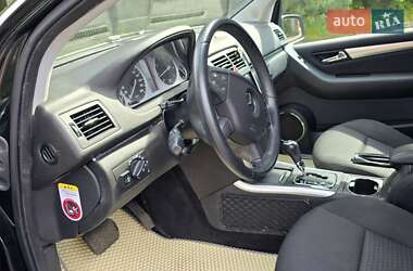 Хетчбек Mercedes-Benz B-Class 2011 в 