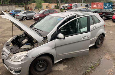 Хэтчбек Mercedes-Benz B-Class 2010 в 