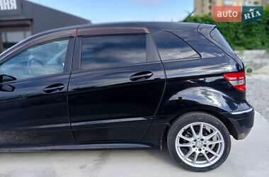 Хетчбек Mercedes-Benz B-Class 2011 в 