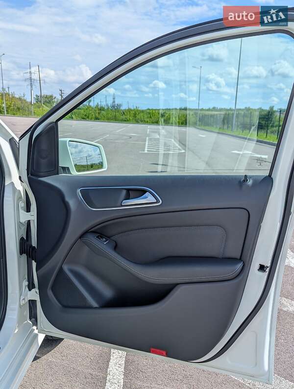 Хетчбек Mercedes-Benz B-Class 2015 в Рівному