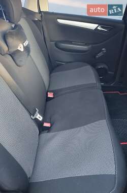 Хэтчбек Mercedes-Benz B-Class 2005 в 