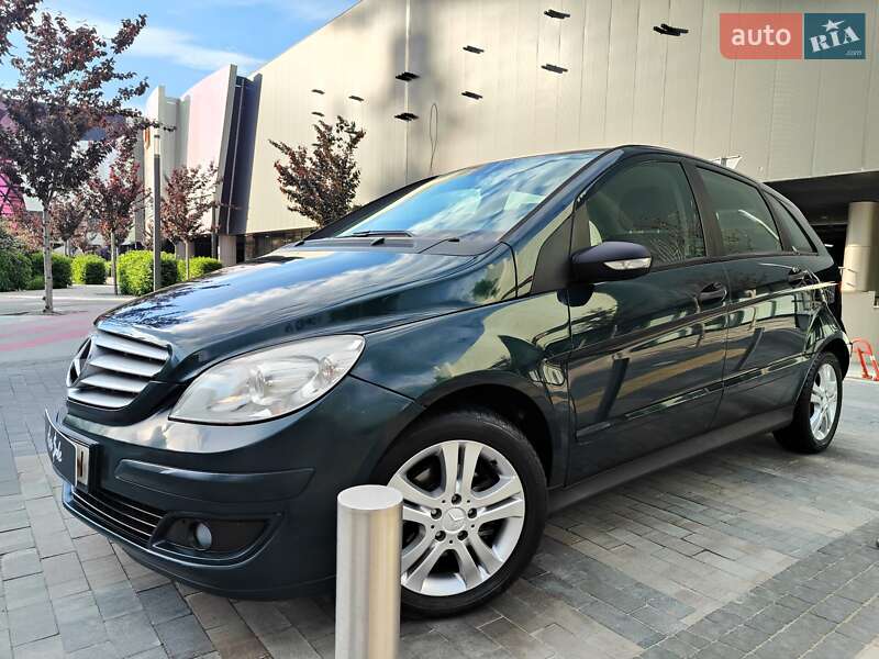 Хэтчбек Mercedes-Benz B-Class 2006 в 