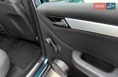 Хэтчбек Mercedes-Benz B-Class 2006 в 