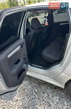 Хетчбек Mercedes-Benz B-Class 2010 в 