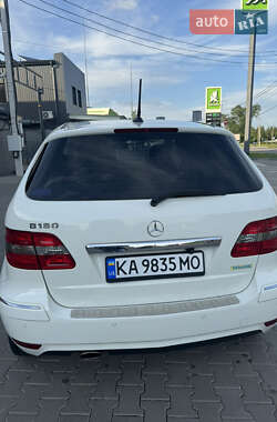 Хетчбек Mercedes-Benz B-Class 2010 в 