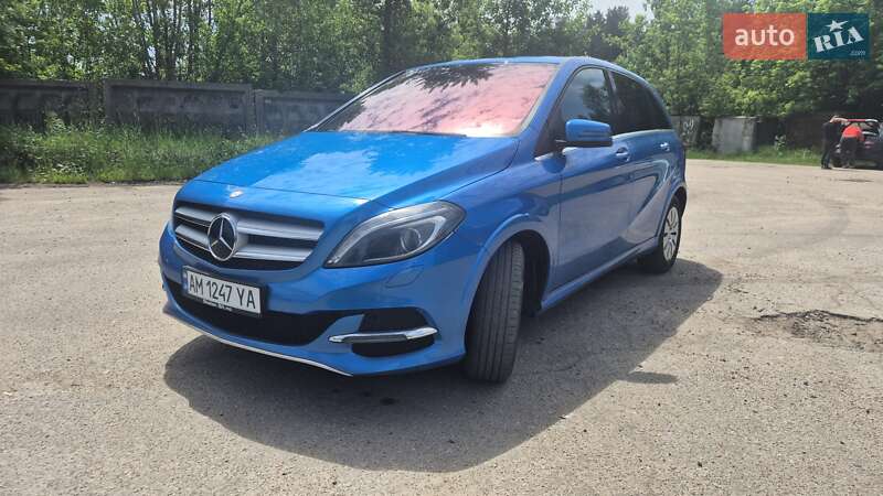 Хетчбек Mercedes-Benz B-Class 2015 в Коростишеві