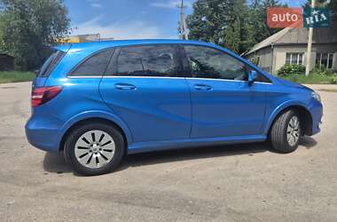 Хэтчбек Mercedes-Benz B-Class 2015 в 