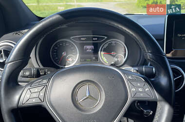 Хетчбек Mercedes-Benz B-Class 2017 в 