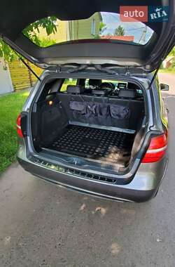 Хэтчбек Mercedes-Benz B-Class 2015 в 