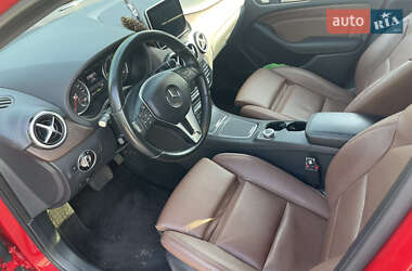 Хэтчбек Mercedes-Benz B-Class 2016 в 