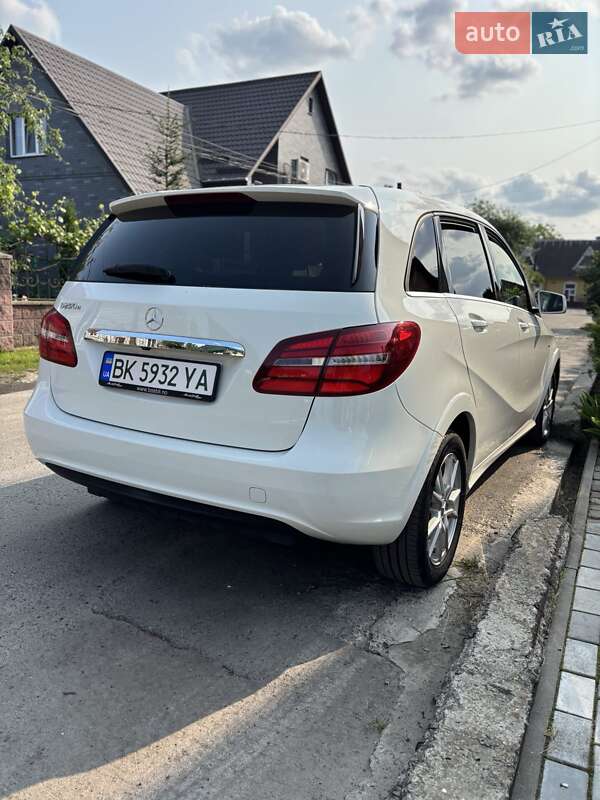 Хэтчбек Mercedes-Benz B-Class 2017 в Ровно