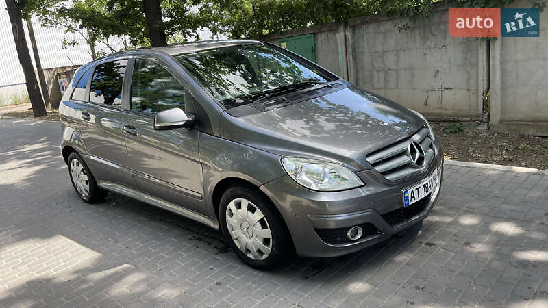 Хэтчбек Mercedes-Benz B-Class 2009 в Николаеве