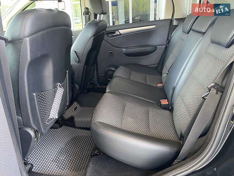 Хэтчбек Mercedes-Benz B-Class 2010 в Николаеве