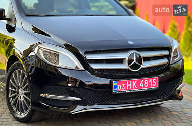 Хэтчбек Mercedes-Benz B-Class 2015 в 
