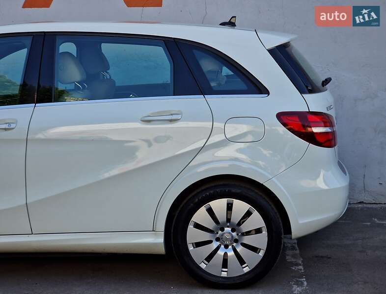 Хэтчбек Mercedes-Benz B-Class 2015 в Одессе фото 19 Хэтчбек Mercedes-Benz B-Class 2015 в Одессе