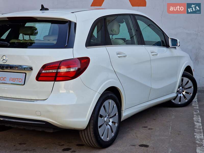 Хэтчбек Mercedes-Benz B-Class 2015 в Одессе фото 27 Хэтчбек Mercedes-Benz B-Class 2015 в Одессе