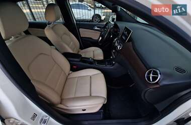 Хэтчбек Mercedes-Benz B-Class 2015 в 