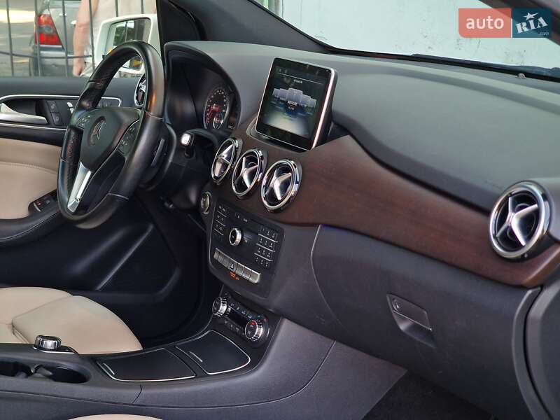 Хэтчбек Mercedes-Benz B-Class 2015 в Одессе фото 42 Хэтчбек Mercedes-Benz B-Class 2015 в Одессе