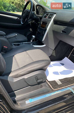 Хэтчбек Mercedes-Benz B-Class 2010 в 