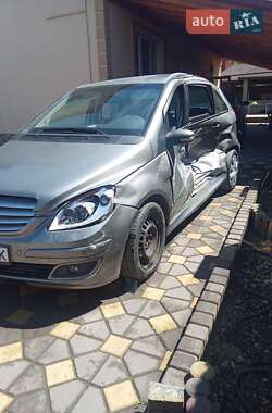 Хэтчбек Mercedes-Benz B-Class 2006 в 