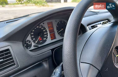 Хэтчбек Mercedes-Benz B-Class 2006 в 
