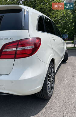 Хэтчбек Mercedes-Benz B-Class 2015 в 