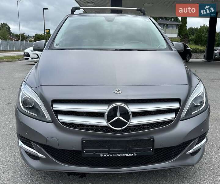 Хэтчбек Mercedes-Benz B-Class 2017 в Киеве