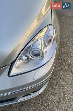 Хэтчбек Mercedes-Benz B-Class 2007 в 