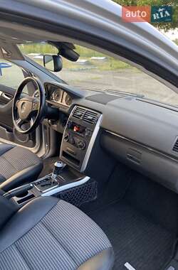 Хэтчбек Mercedes-Benz B-Class 2007 в 