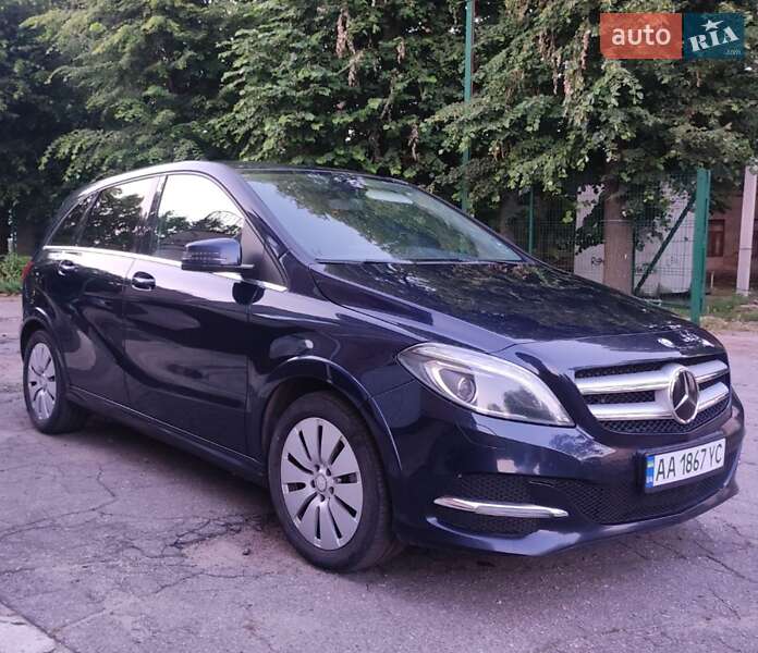 Хэтчбек Mercedes-Benz B-Class 2017 в Сумах