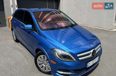 Хэтчбек Mercedes-Benz B-Class 2015 в 