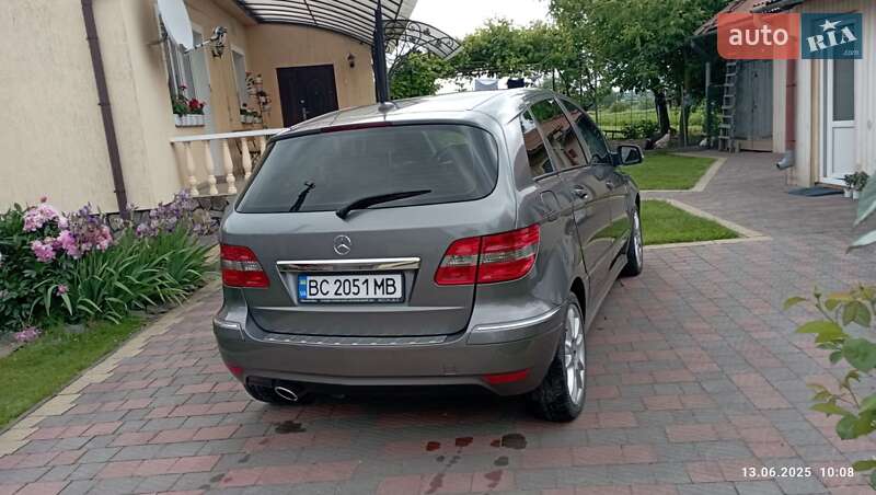 Хетчбек Mercedes-Benz B-Class 2010 в Городку